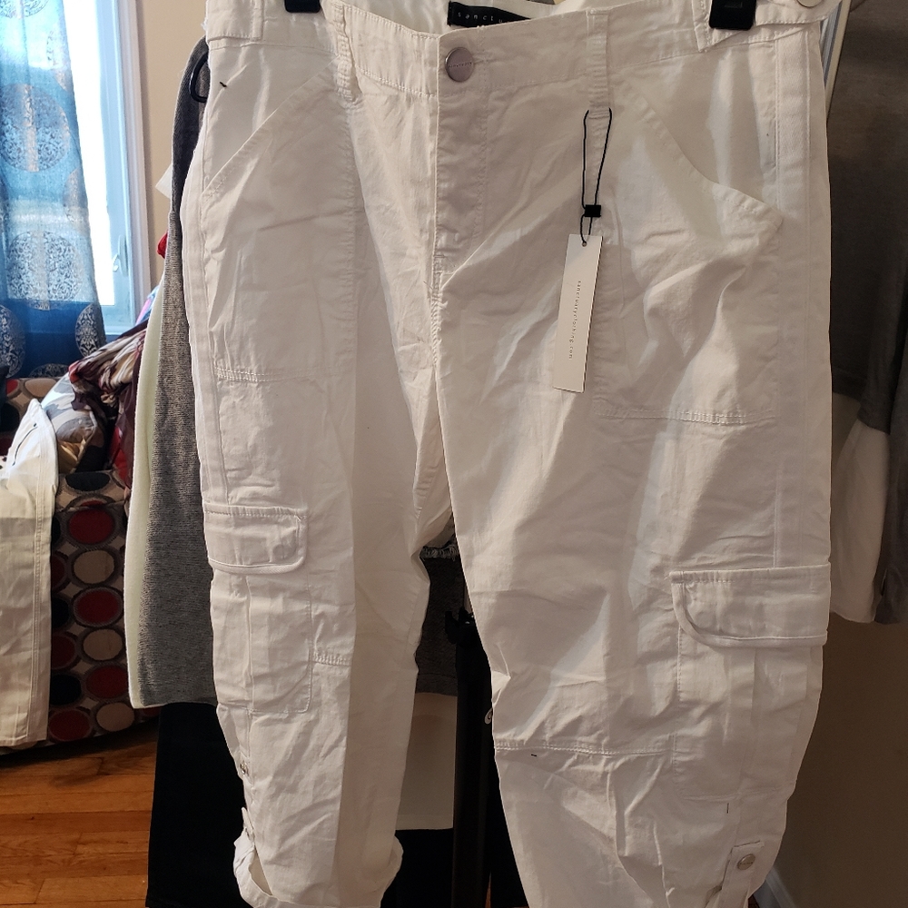 Clothes - Picture 2 of 16